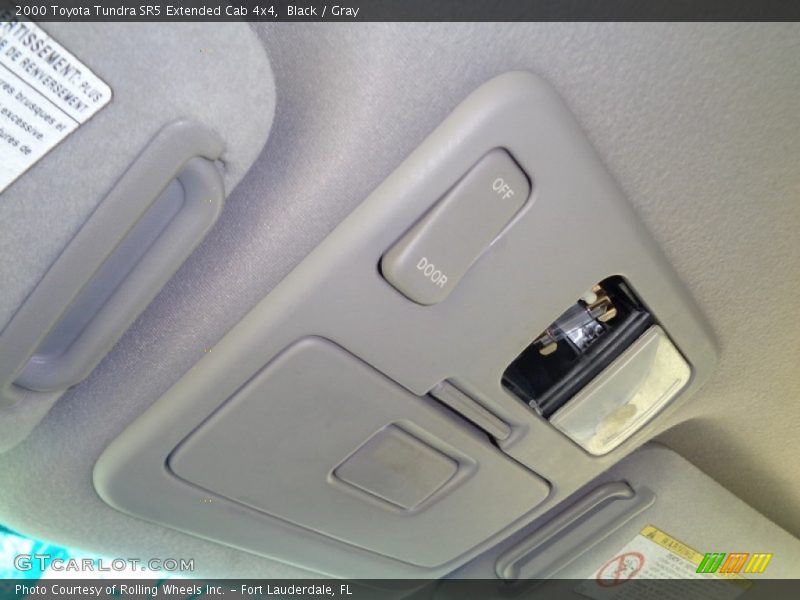 Black / Gray 2000 Toyota Tundra SR5 Extended Cab 4x4