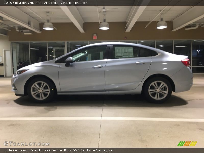 Arctic Blue Metallic / Jet Black 2018 Chevrolet Cruze LT