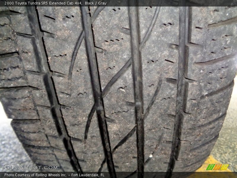 Black / Gray 2000 Toyota Tundra SR5 Extended Cab 4x4