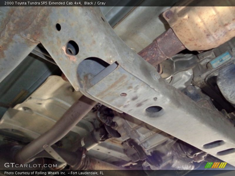 Black / Gray 2000 Toyota Tundra SR5 Extended Cab 4x4
