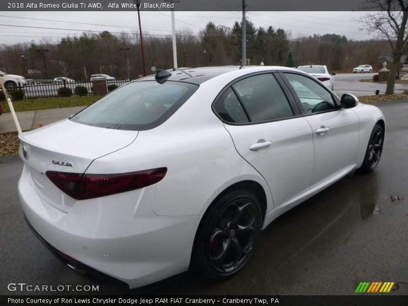 Alfa White / Black/Red 2018 Alfa Romeo Giulia Ti AWD