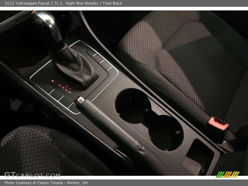 Night Blue Metallic / Titan Black 2013 Volkswagen Passat 2.5L S