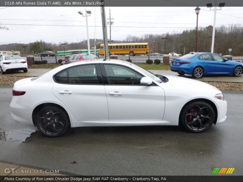 Alfa White / Black/Red 2018 Alfa Romeo Giulia Ti AWD