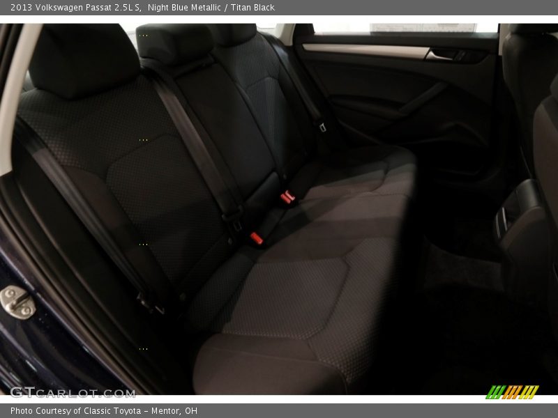 Night Blue Metallic / Titan Black 2013 Volkswagen Passat 2.5L S