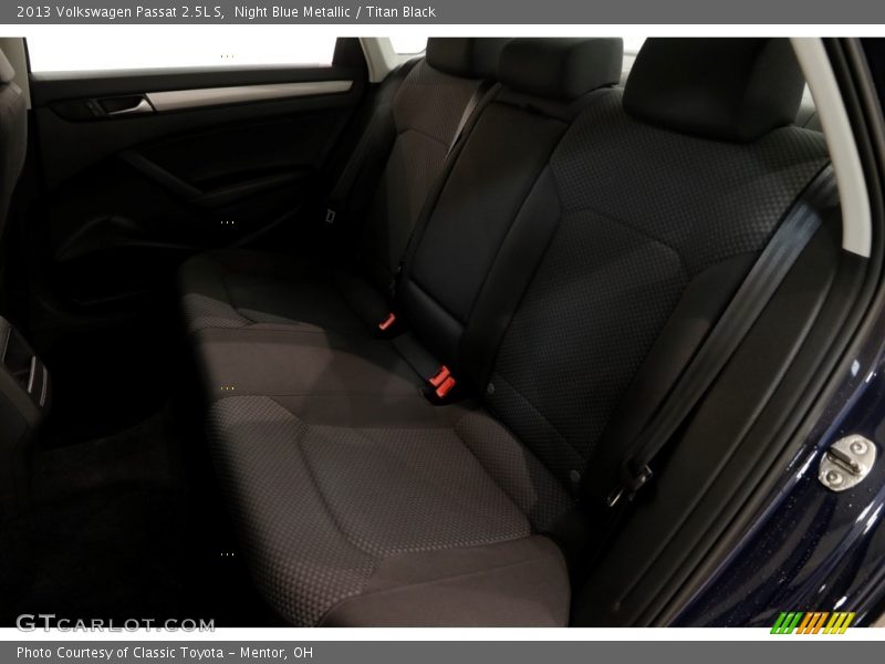 Night Blue Metallic / Titan Black 2013 Volkswagen Passat 2.5L S