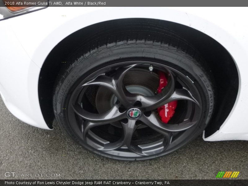 Alfa White / Black/Red 2018 Alfa Romeo Giulia Ti AWD