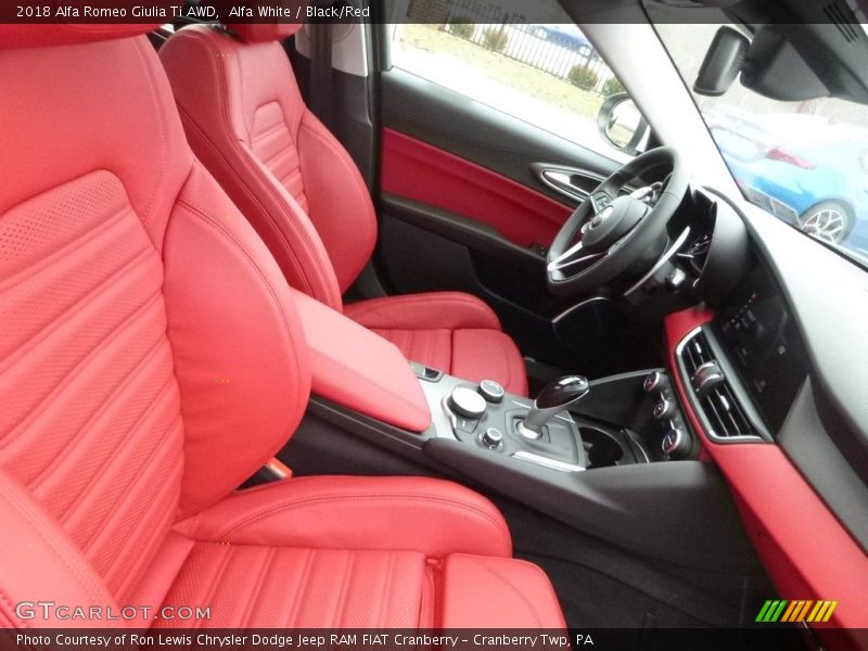 Alfa White / Black/Red 2018 Alfa Romeo Giulia Ti AWD