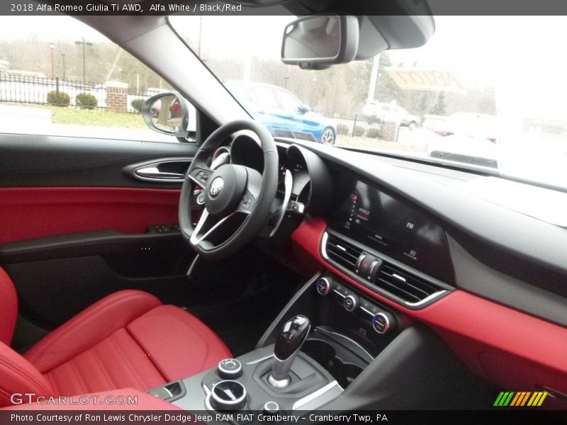 Alfa White / Black/Red 2018 Alfa Romeo Giulia Ti AWD
