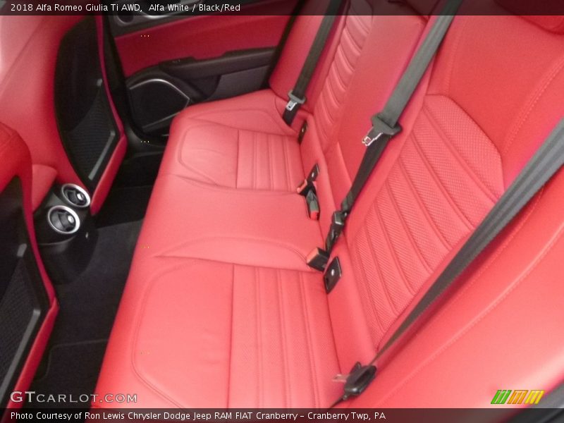 Alfa White / Black/Red 2018 Alfa Romeo Giulia Ti AWD
