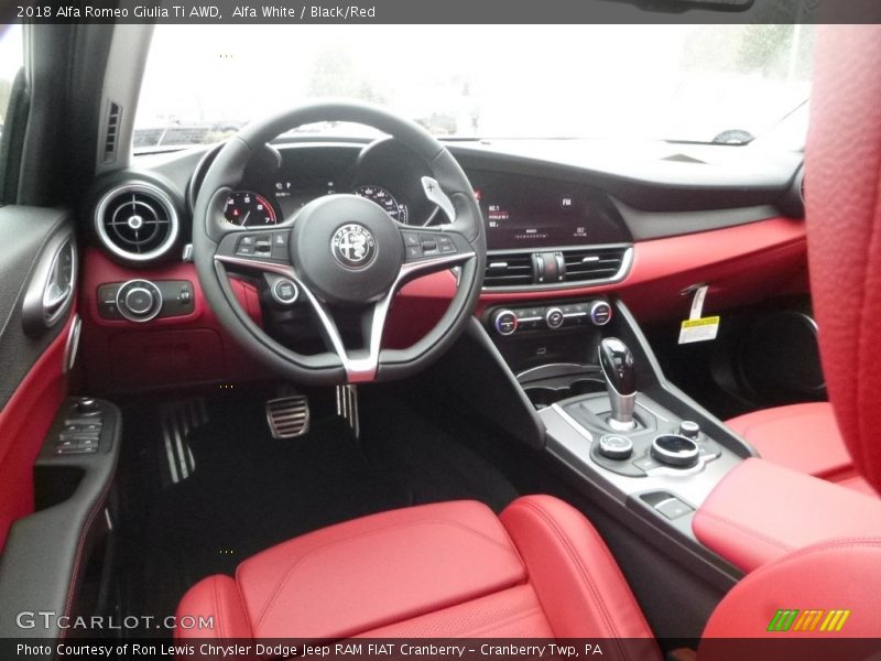 Alfa White / Black/Red 2018 Alfa Romeo Giulia Ti AWD