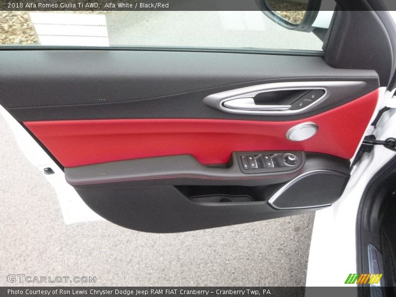 Alfa White / Black/Red 2018 Alfa Romeo Giulia Ti AWD