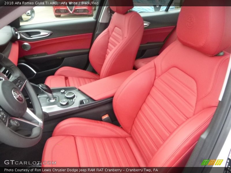 Alfa White / Black/Red 2018 Alfa Romeo Giulia Ti AWD