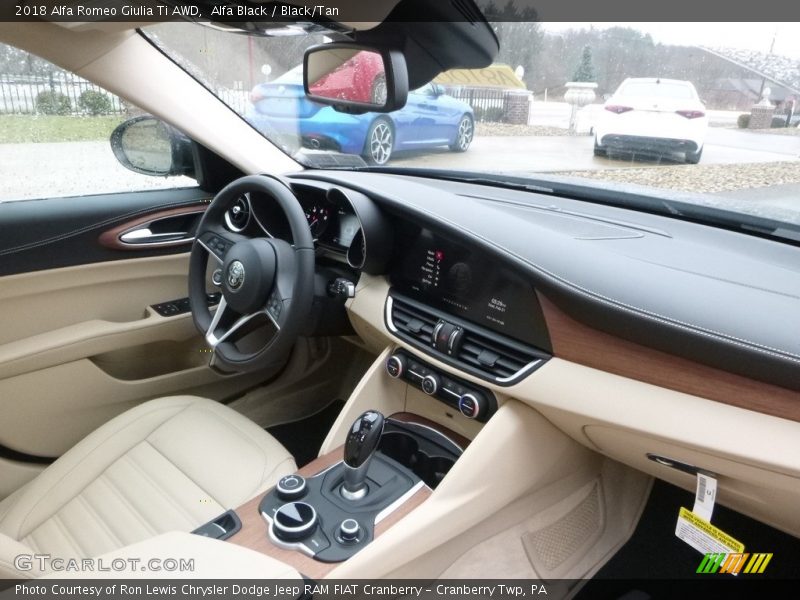 Alfa Black / Black/Tan 2018 Alfa Romeo Giulia Ti AWD