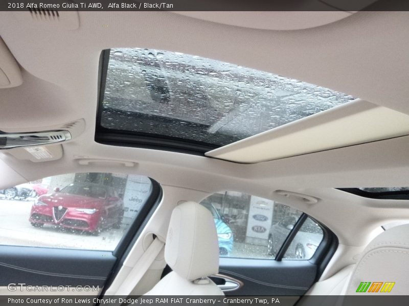 Alfa Black / Black/Tan 2018 Alfa Romeo Giulia Ti AWD