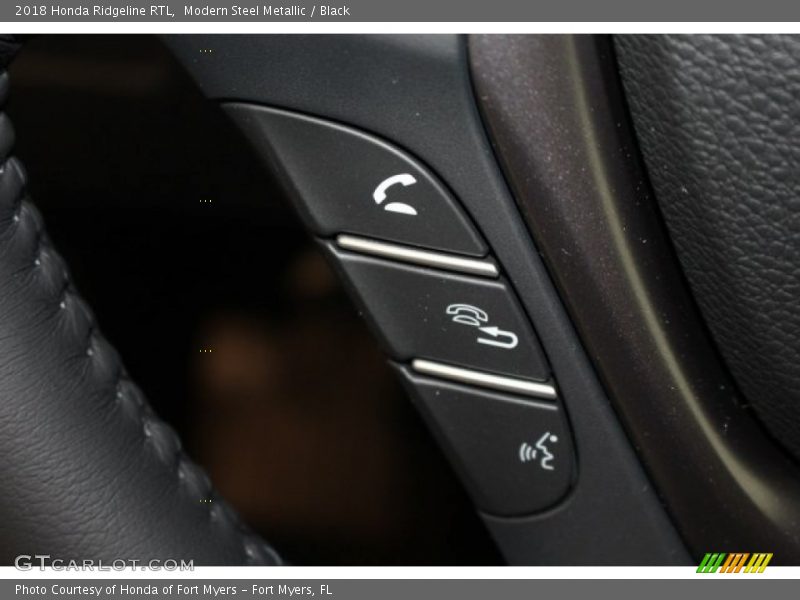 Modern Steel Metallic / Black 2018 Honda Ridgeline RTL