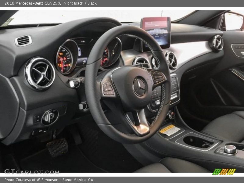 Night Black / Black 2018 Mercedes-Benz GLA 250