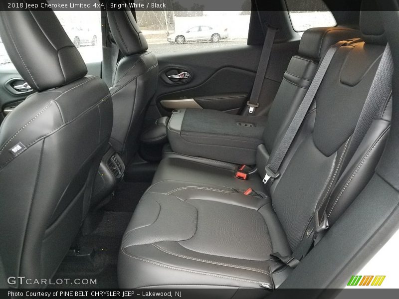 Bright White / Black 2018 Jeep Cherokee Limited 4x4