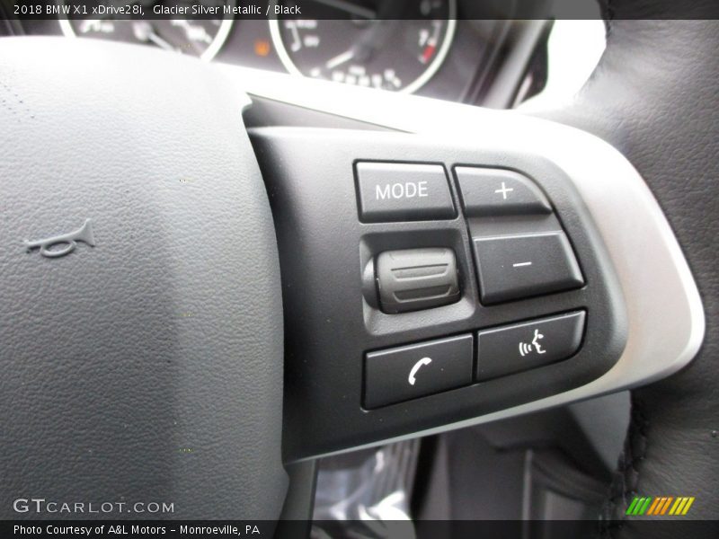 Glacier Silver Metallic / Black 2018 BMW X1 xDrive28i