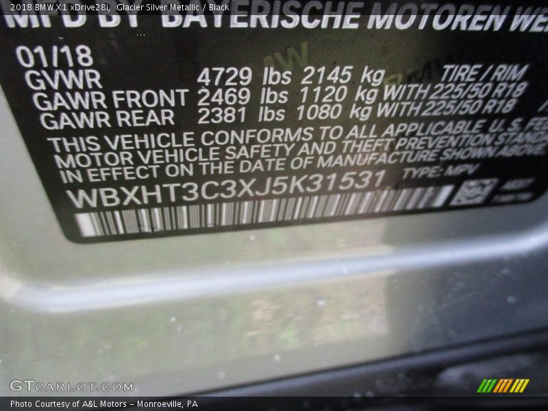 Glacier Silver Metallic / Black 2018 BMW X1 xDrive28i