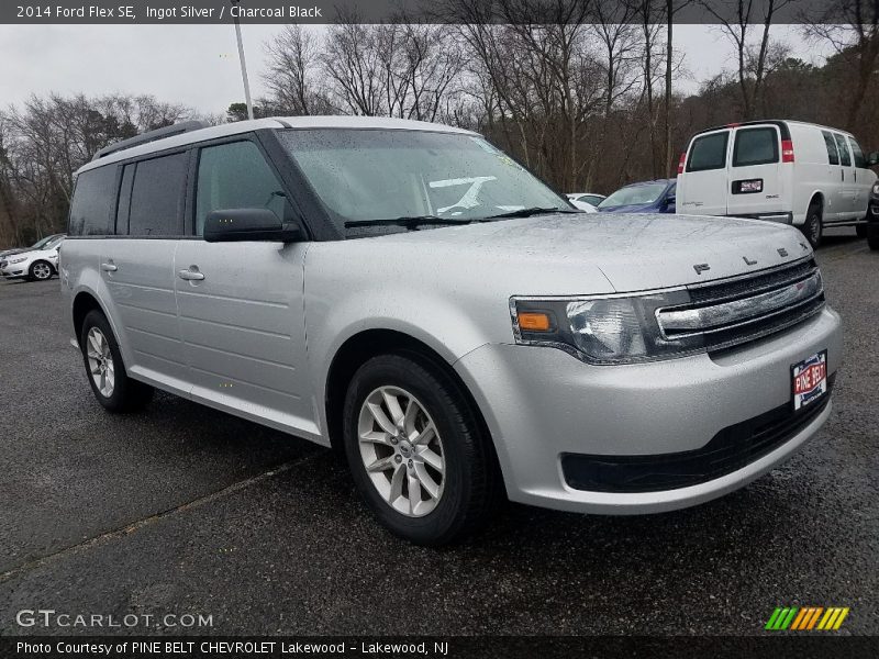 Ingot Silver / Charcoal Black 2014 Ford Flex SE