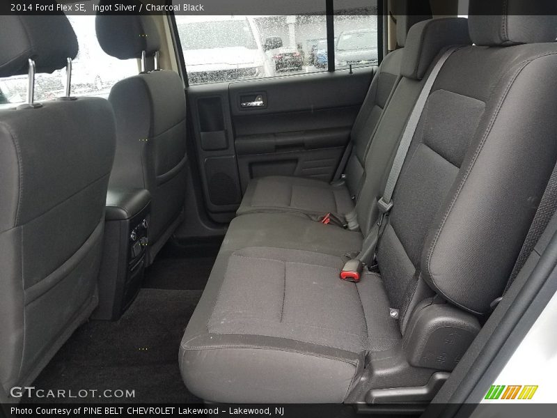 Ingot Silver / Charcoal Black 2014 Ford Flex SE