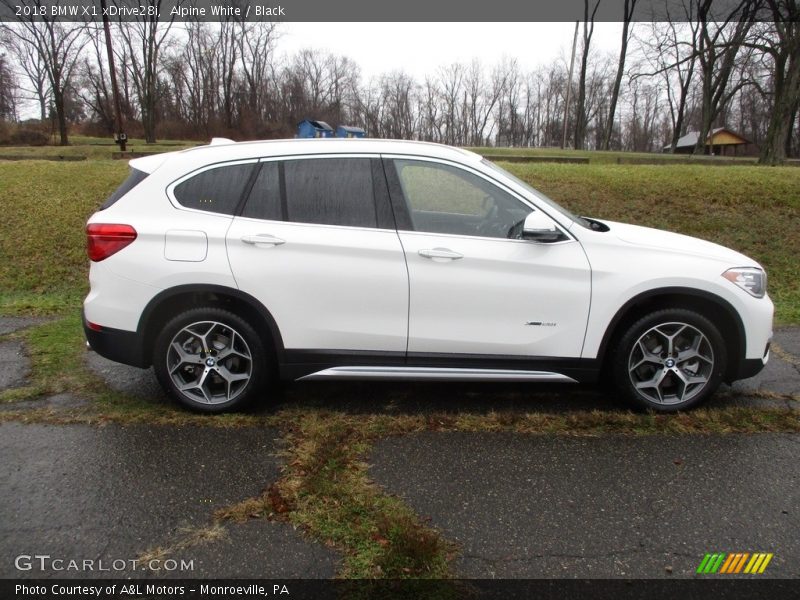 Alpine White / Black 2018 BMW X1 xDrive28i