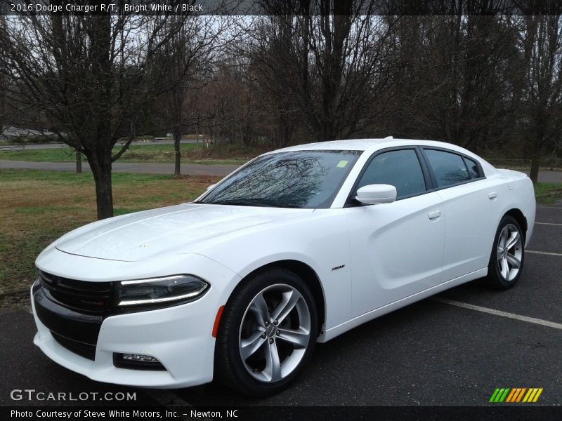 Bright White / Black 2016 Dodge Charger R/T