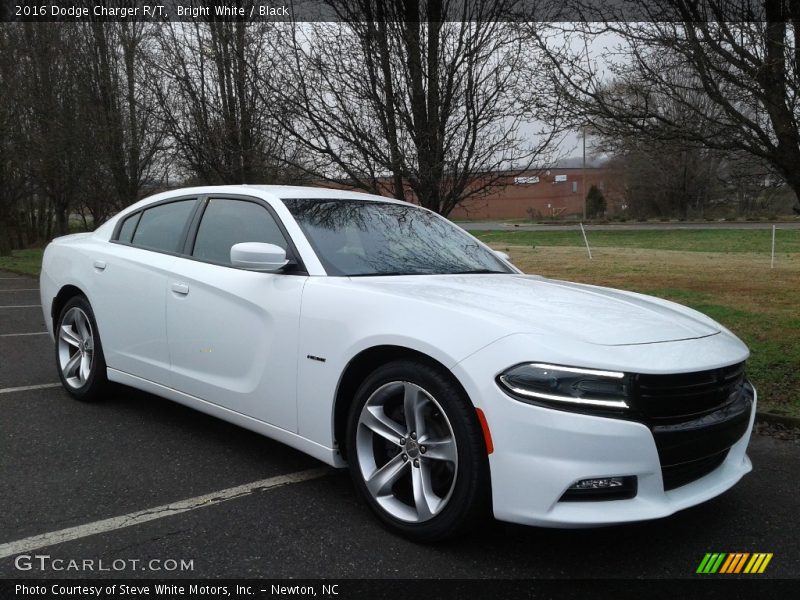Bright White / Black 2016 Dodge Charger R/T
