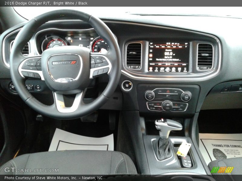 Bright White / Black 2016 Dodge Charger R/T