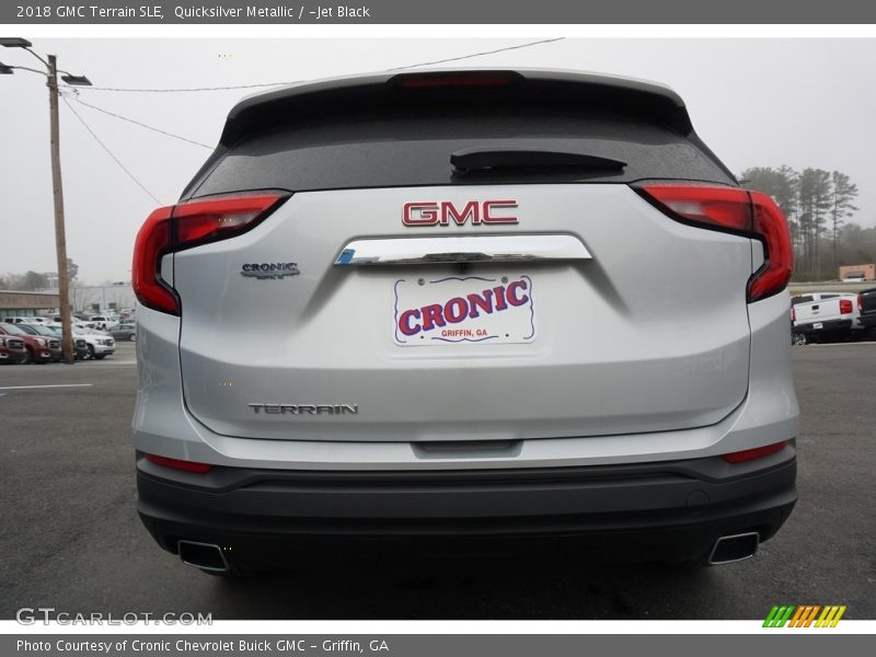 Quicksilver Metallic / ­Jet Black 2018 GMC Terrain SLE