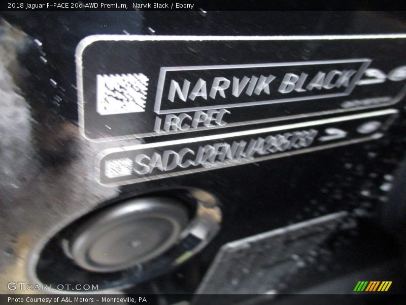 Narvik Black / Ebony 2018 Jaguar F-PACE 20d AWD Premium