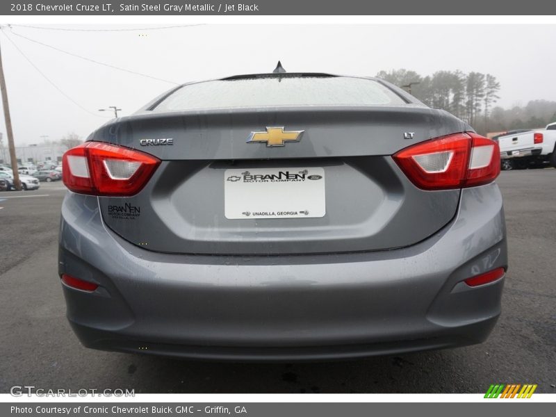 Satin Steel Gray Metallic / Jet Black 2018 Chevrolet Cruze LT