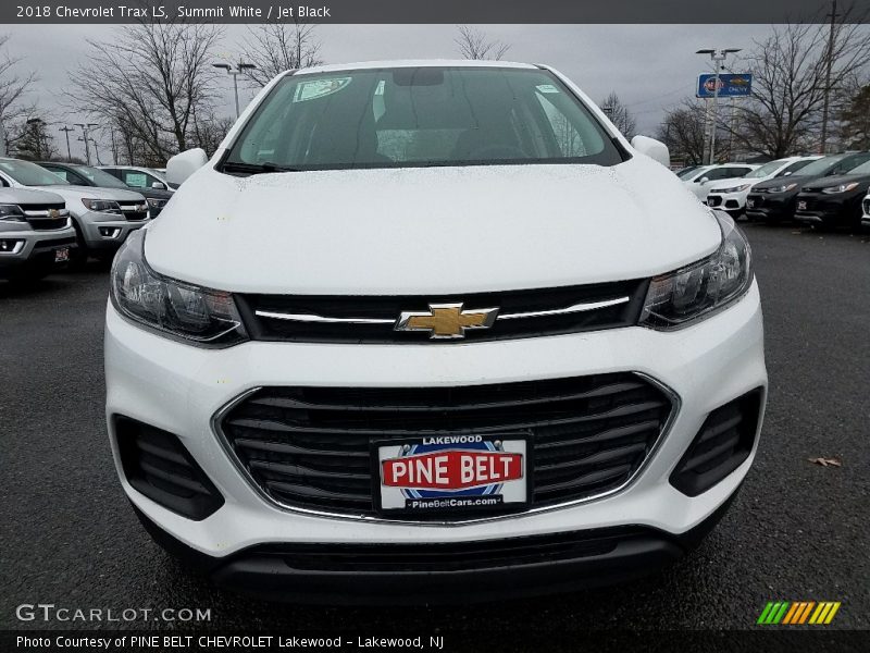 Summit White / Jet Black 2018 Chevrolet Trax LS