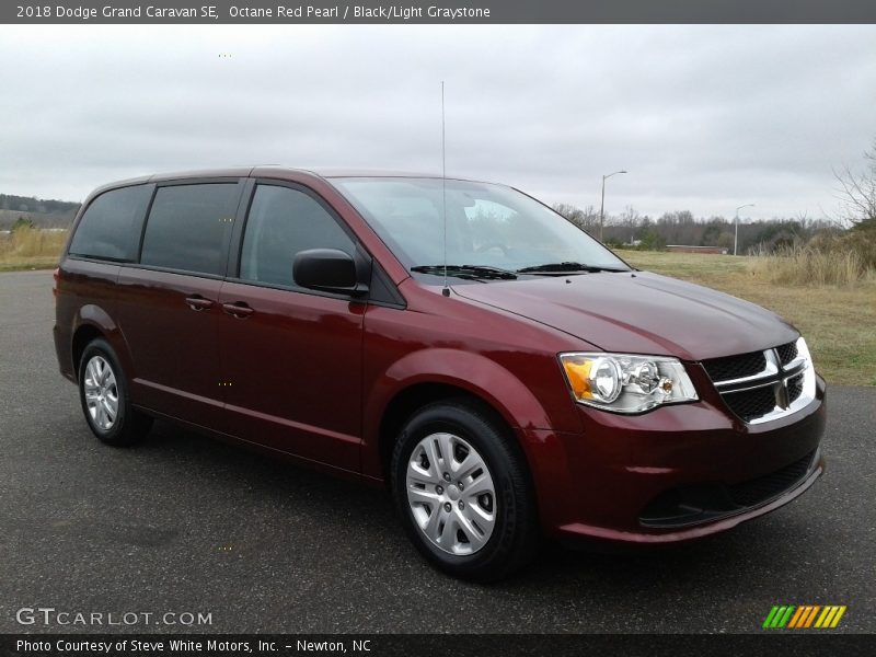 Octane Red Pearl / Black/Light Graystone 2018 Dodge Grand Caravan SE