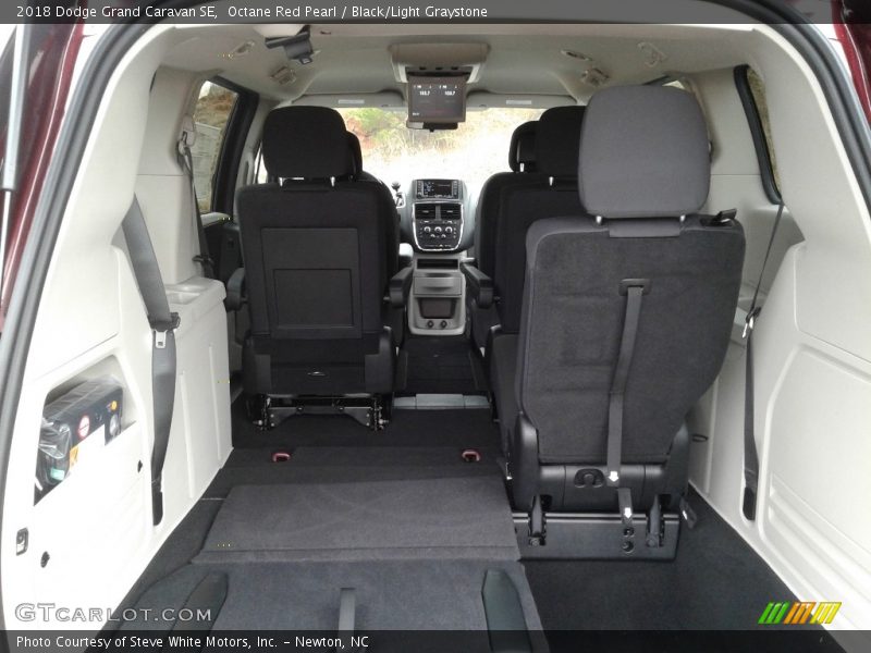 Octane Red Pearl / Black/Light Graystone 2018 Dodge Grand Caravan SE