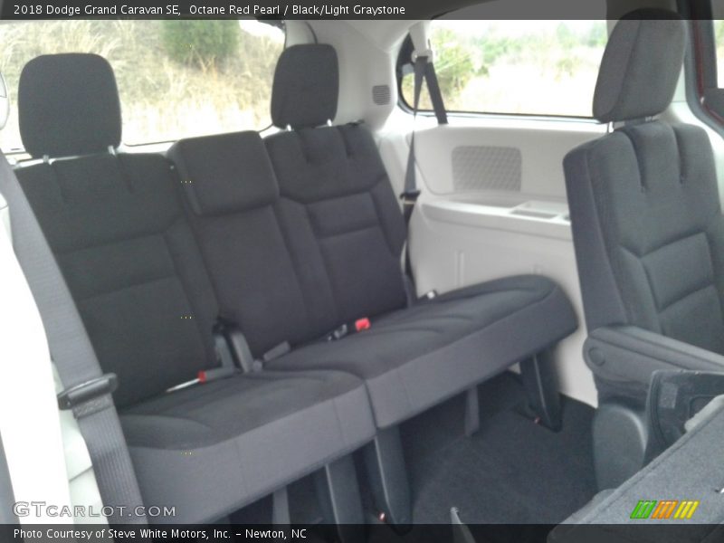 Octane Red Pearl / Black/Light Graystone 2018 Dodge Grand Caravan SE