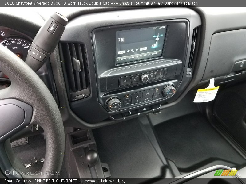 Summit White / Dark Ash/Jet Black 2018 Chevrolet Silverado 3500HD Work Truck Double Cab 4x4 Chassis