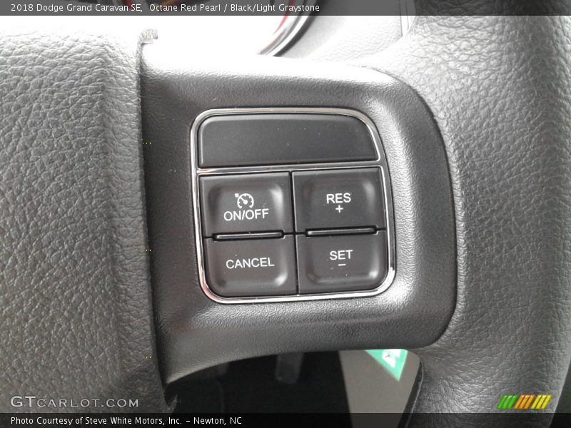 Octane Red Pearl / Black/Light Graystone 2018 Dodge Grand Caravan SE