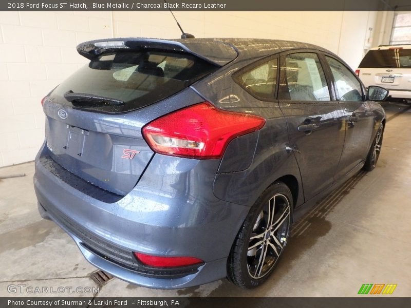 Blue Metallic / Charcoal Black Recaro Leather 2018 Ford Focus ST Hatch
