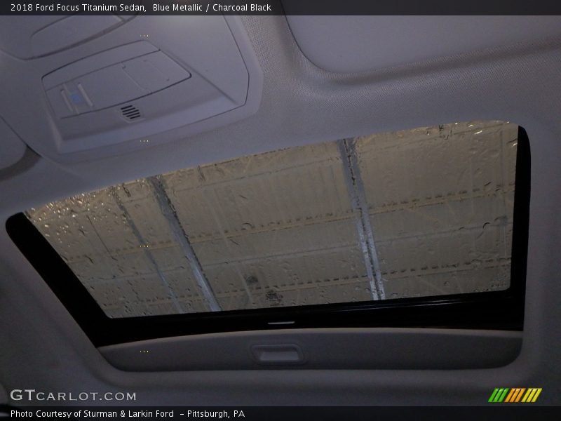 Blue Metallic / Charcoal Black 2018 Ford Focus Titanium Sedan