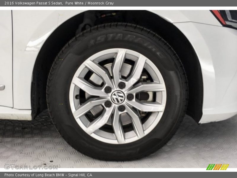 Pure White / Moonrock Gray 2016 Volkswagen Passat S Sedan