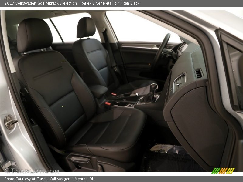 Reflex Silver Metallic / Titan Black 2017 Volkswagen Golf Alltrack S 4Motion