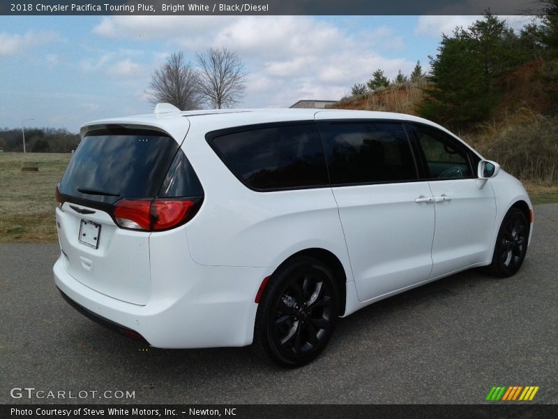 Bright White / Black/Diesel 2018 Chrysler Pacifica Touring Plus