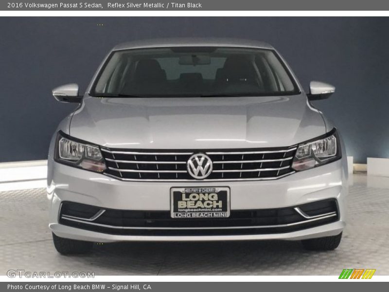 Reflex Silver Metallic / Titan Black 2016 Volkswagen Passat S Sedan
