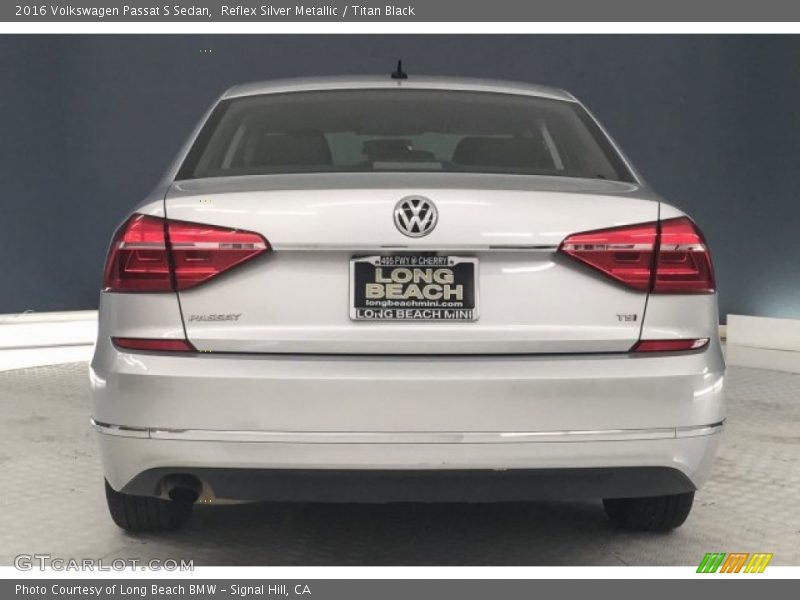 Reflex Silver Metallic / Titan Black 2016 Volkswagen Passat S Sedan