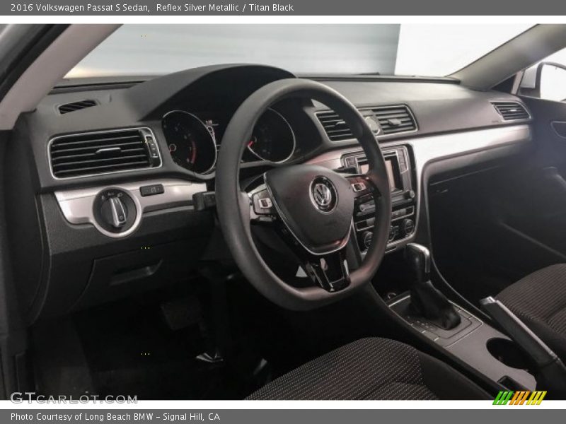 Reflex Silver Metallic / Titan Black 2016 Volkswagen Passat S Sedan