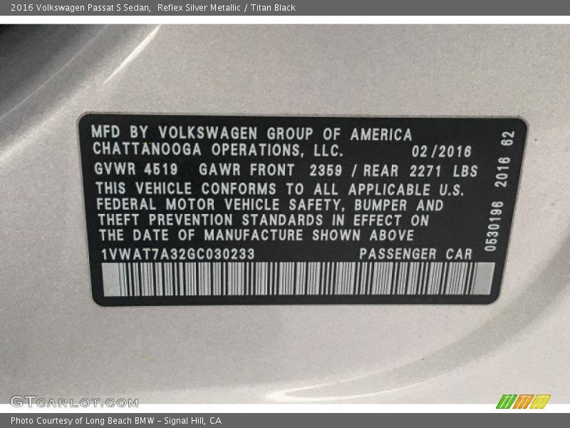 Reflex Silver Metallic / Titan Black 2016 Volkswagen Passat S Sedan