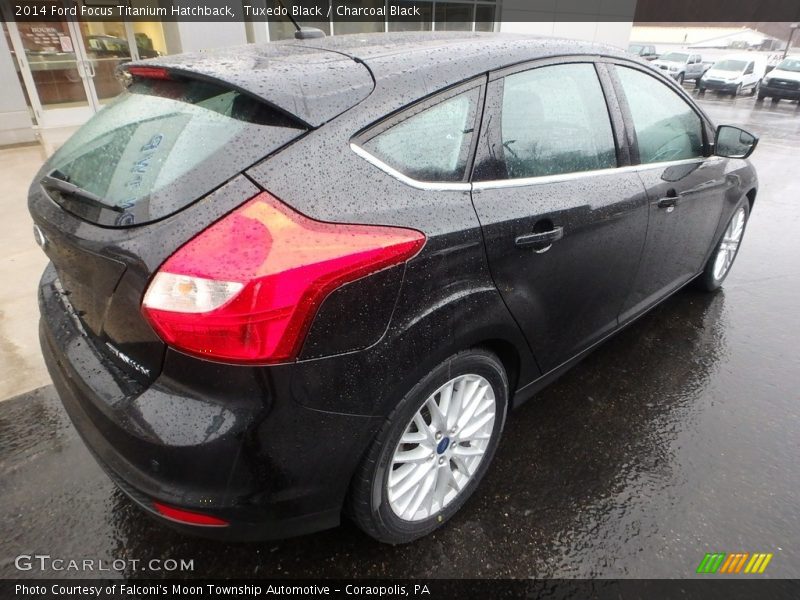 Tuxedo Black / Charcoal Black 2014 Ford Focus Titanium Hatchback