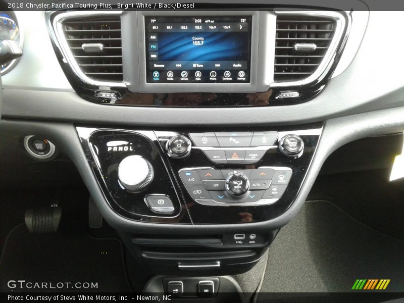 Bright White / Black/Diesel 2018 Chrysler Pacifica Touring Plus