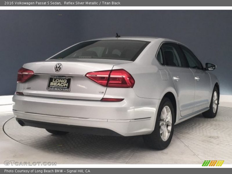 Reflex Silver Metallic / Titan Black 2016 Volkswagen Passat S Sedan